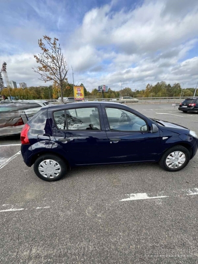 Nuomojamas DACIA SANDERO automobilis (200 eur/mėn.)