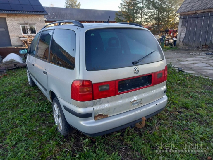 VOLKSWAGEN SHARAN