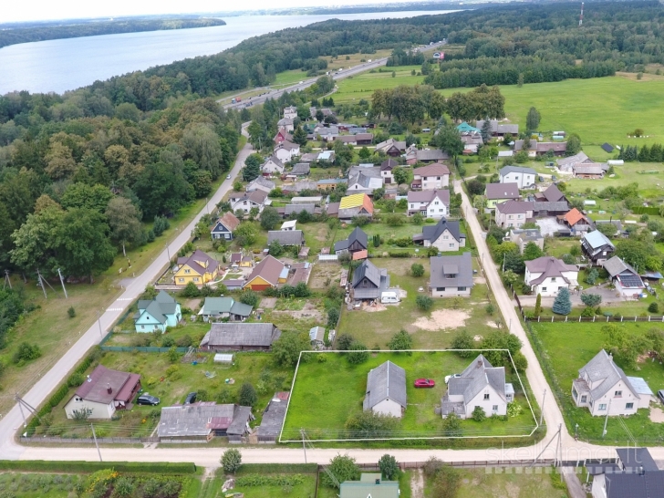 PARDUODAMAS NAMAS SU SKLYPU KAIŠIADORIŲ R., GRABUCIŠKIŲ KM.