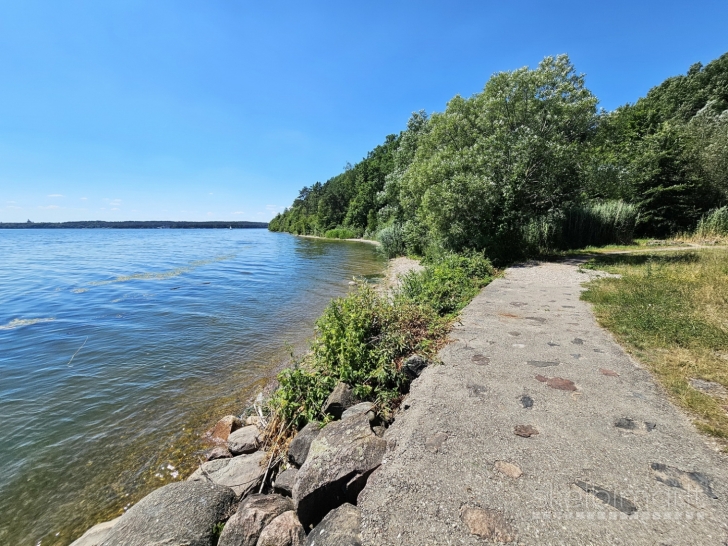 PARDUODAMAS NAMAS SU SKLYPU KAIŠIADORIŲ R., GRABUCIŠKIŲ KM.