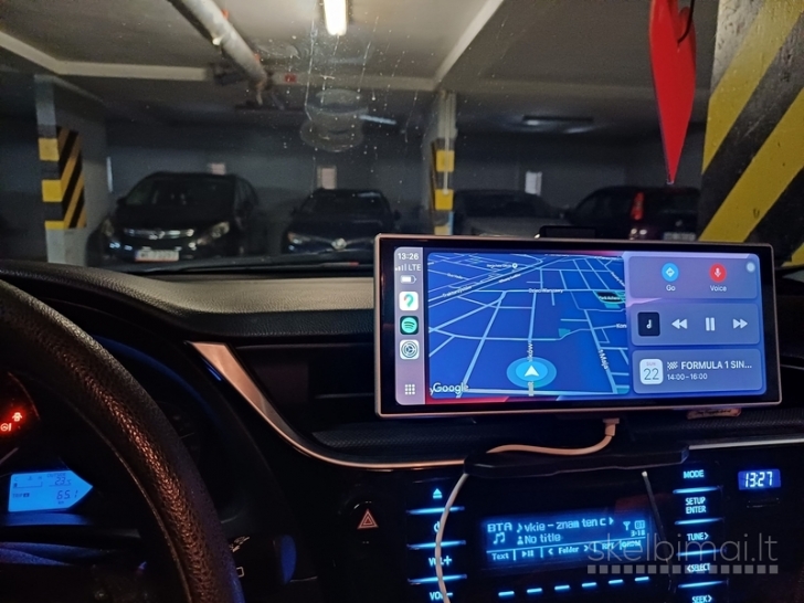 Nauja Universali multimedija Carplay su registratoriumi