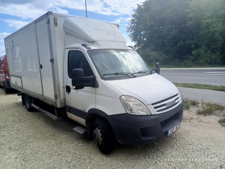 parduodamas Iveco kietašonis