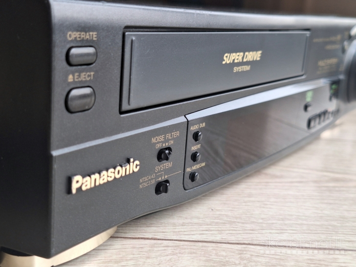 Geros būklės Panasonic VHS kasečių grotuvas