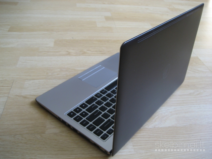 ASUS FullHD IPS i5 3.90GHz/ 256GB SSD/ 8GB/ 3 val.