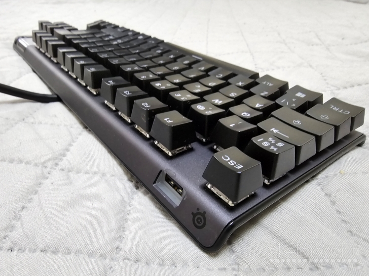 "SteelSeries Apex Pro TKL" laidinė mechaninė žaidimų klaviatūra iš ekspozicijos