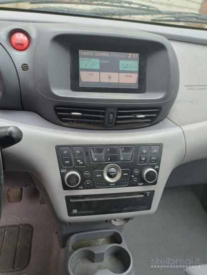 Nissan almera tino 2004m., techas 2026-08