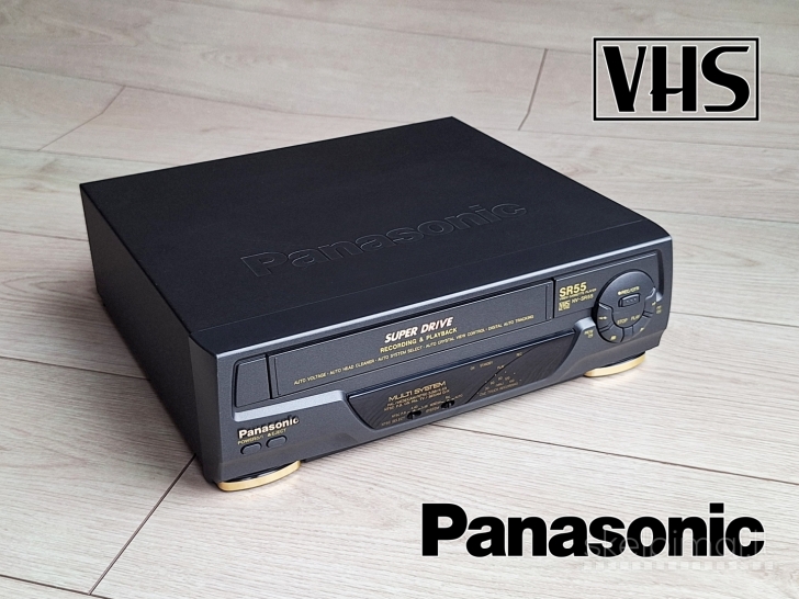 Panasonic VHS kasečių grotuvas su defektu