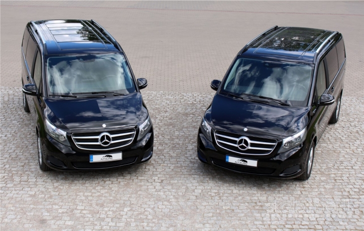 Mercedes-Benz V-Class nuoma su vairuotoju - verslo ir privatiems klientams