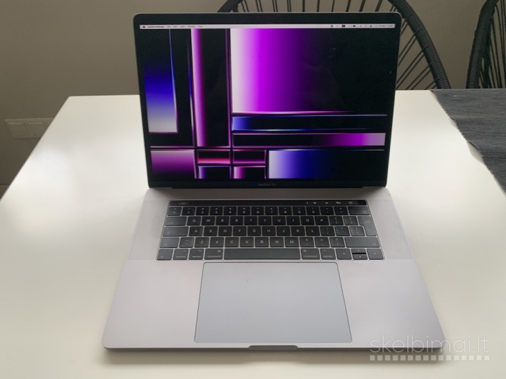 Macbook Pro 15,4" (modelis A1707)