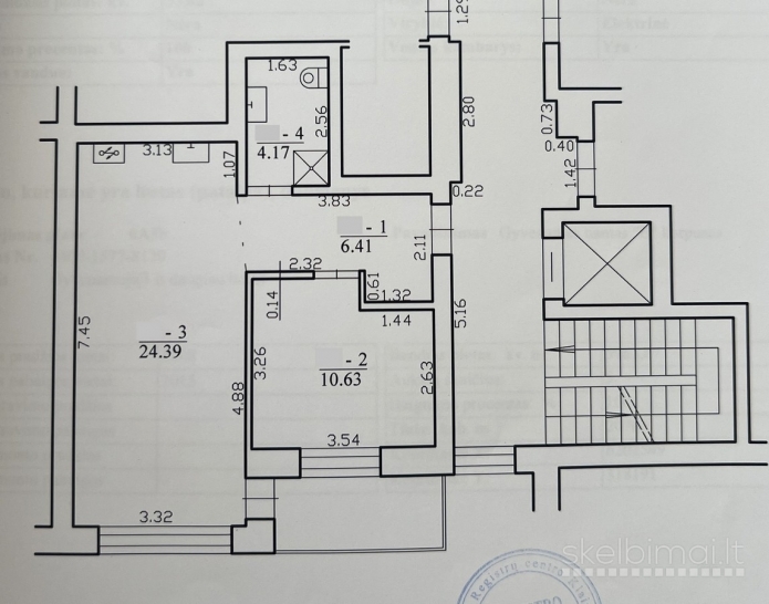 Parduodamas ramioje vietoje gerai įrengtas 2-jų kambarių butas