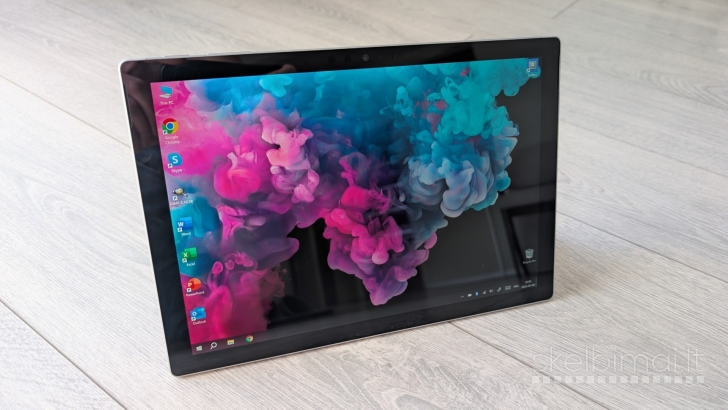 Microsoft Surface Pro 5 / i5 7300u / 8gb / 256gb