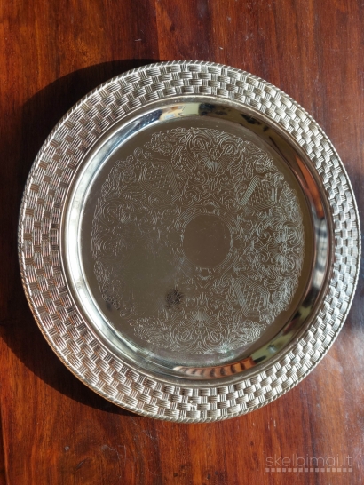 Metalinė didelė serviravimo / dekoratyvinė lėkštė