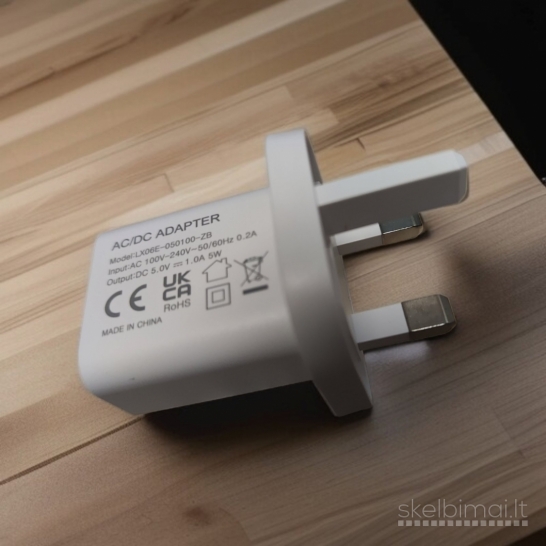 USB Kroviklis UK arba US plug 5V/1A