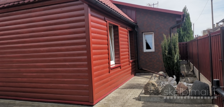 Parduodama gyvenamojo namo dalis K.Donelaičio g. 14, Panevėžyje. 