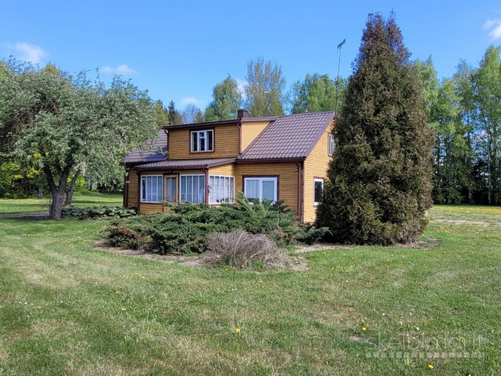Parduodama rąstinė sodyba  Šakių r.sav. , Griškabūdis J. Jablonskio g. 24