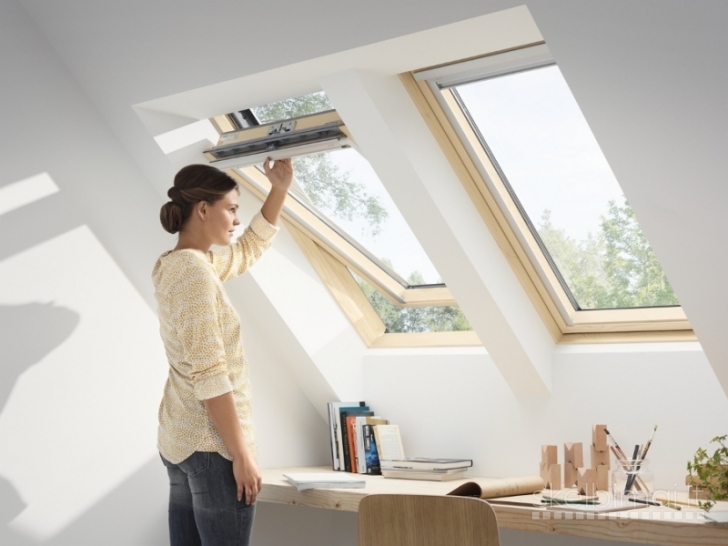 VELUX stogo langai, stoglangai, stogo liukai, užuolaidėlės. 