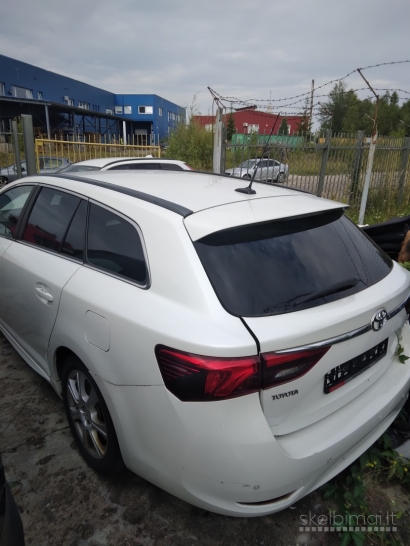 PARDUODAMAS TOJOTA AVENSIS 2015 M.
