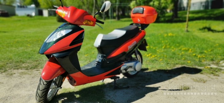 Parduodamas motociklas
