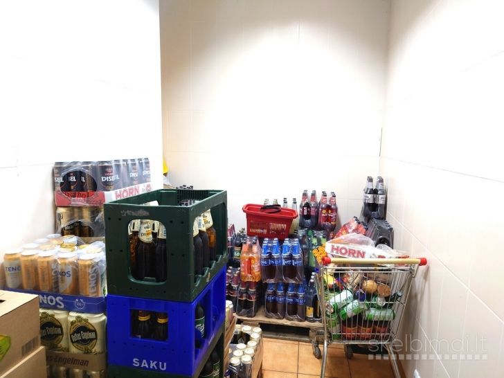 Parduodamas labai pigiai Gruzdžių centrinėje aikštėje 312,12 m² pastatas