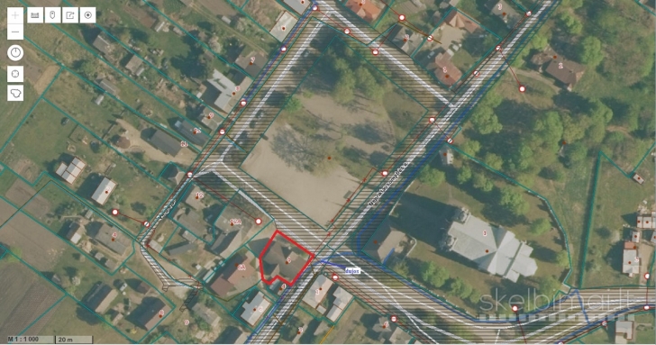 Parduodamas labai pigiai Gruzdžių centrinėje aikštėje 312,12 m² pastatas