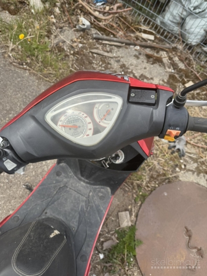 Mopedas Yiben YB50QT-3