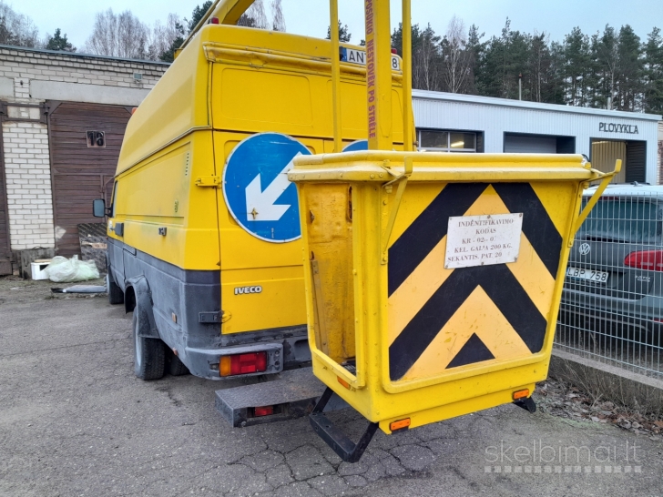 Bankrutuojanti bendrovės parduoda Automobilį