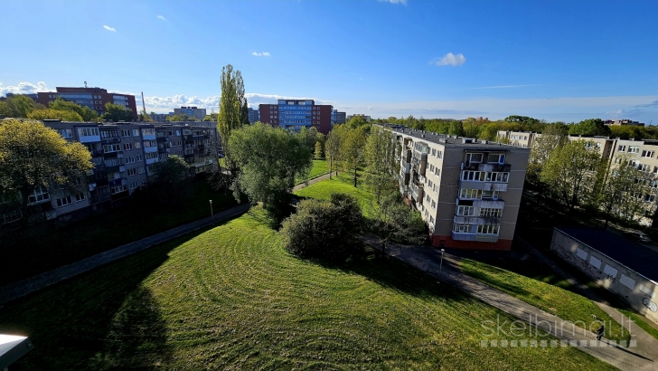 Parduodu 2 kambarių butą.