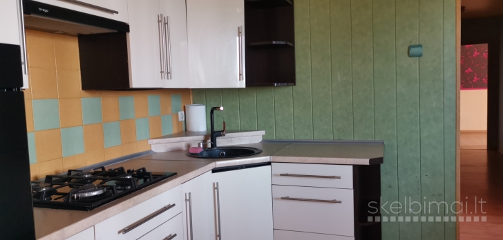 NUOMOJAMAS 3 KAMBARIŲ BUTAS KNIAUDIŠKIŲ G.46, PANEVĖŽYJE