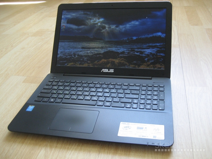 ASUS X554L su i5 2.70GHz/ 8GB/ 240GB SSD/ 2 val.