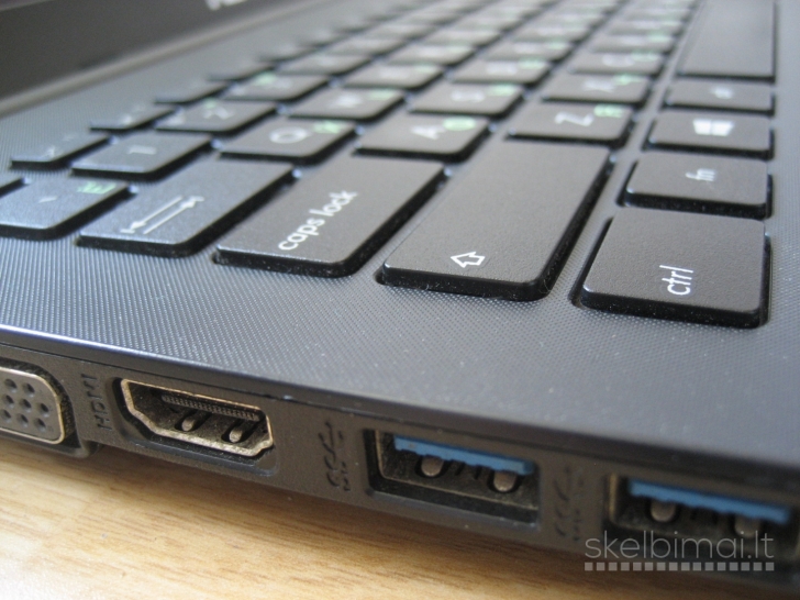 ASUS X554L su i5 2.70GHz/ 8GB/ 240GB SSD/ 2 val.