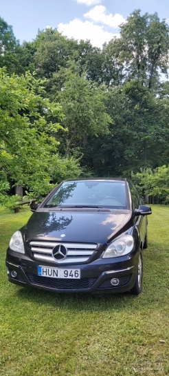 Parduodu Mercedes-Benz B180