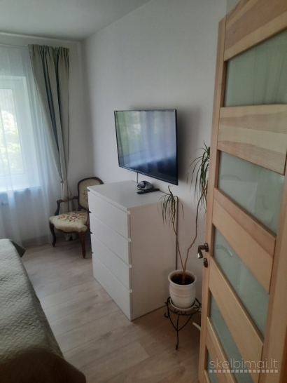 Išnuomojamas 3 kambarių butas 