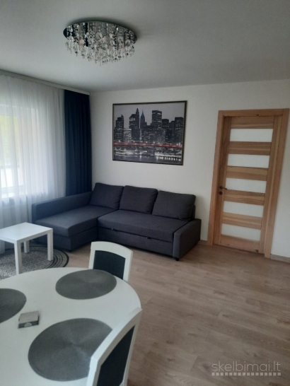 Išnuomojamas 3 kambarių butas 