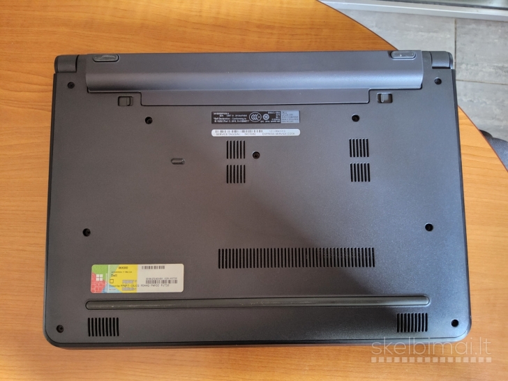 Dell Latitude 3350: i5-5200U, 13.3", ram 4gb, ssd 128gb