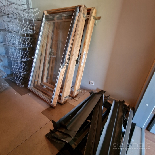 Velux stoglangiai naudoti 2 vnt. 78x140cm