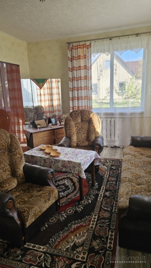 Parduodamas namas su galimybe įsigyti žemės 