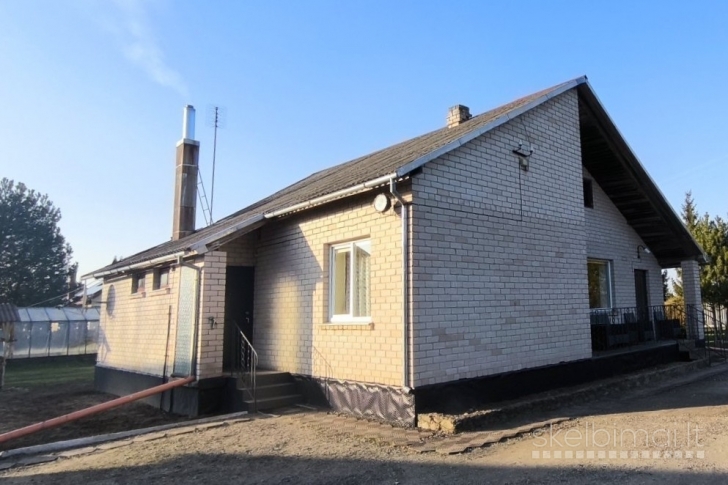 PARDUODAMAS 89.94 KV. M. NAMAS 52.28 ARO GYVENAMOSIOS PASKIRTIES SKLYPE 