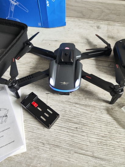 Naujas KF616 Mini WiFi Dronas su dviguba kamera 2x akumai