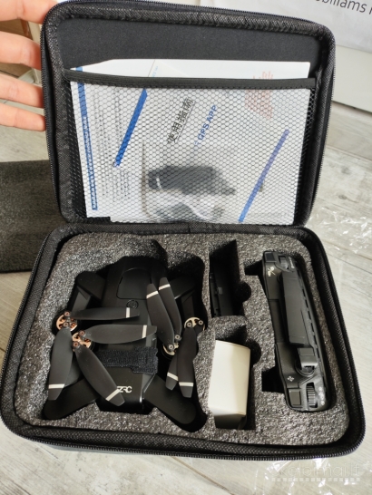 Naujas L900 Pro Max Dronas GPS 2x Kameros 2x Baterijos