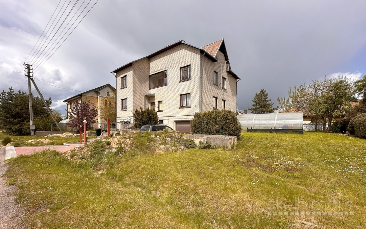PARDUODAMA101.54 KV. M. MŪRINIO NAMO DALIS ANTRAJAME AUKŠTE SIESRAUTO G.