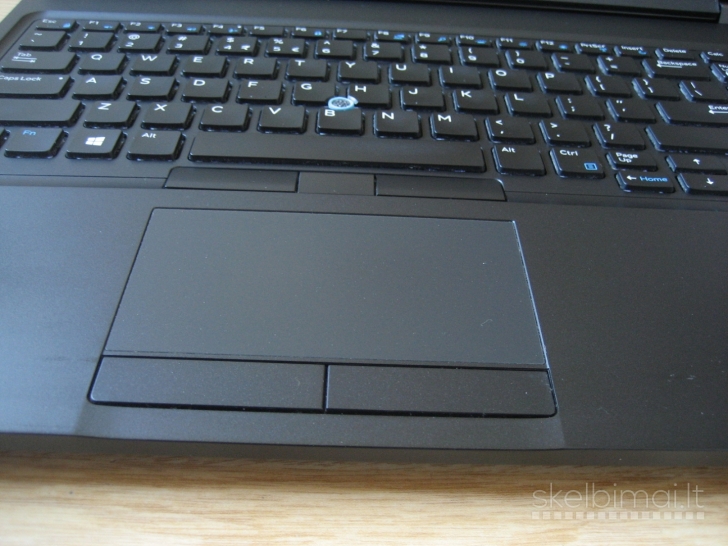 DELL 5590 FullHD IPS/ švieč. klav./ i5 3.40GHz