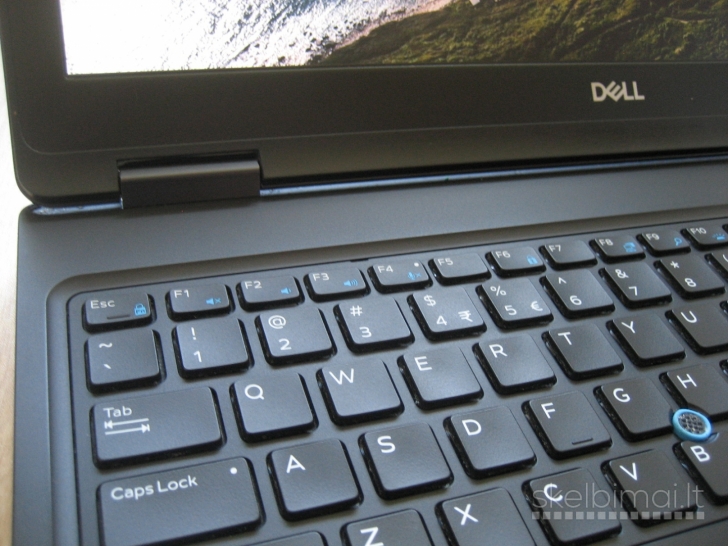 DELL 5590 FullHD IPS/ švieč. klav./ i5 3.40GHz