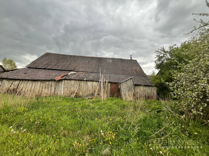 Parduodamas namas su žeme ir mišku
