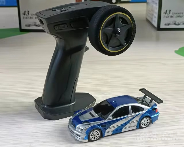 Naujos Micro RC 1/43 Drift automodelis mašinėlė su pulteliu mini
