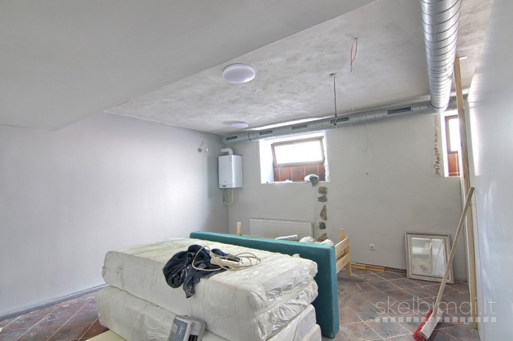 Išnuomojamos labai geroje vietoje 136,19 m² patalpos