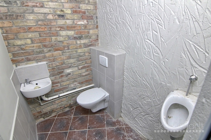 Išnuomojamos labai geroje vietoje 136,19 m² patalpos