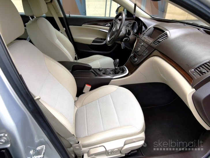 Opel Insignia 2010