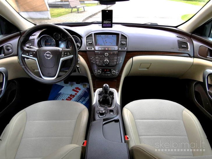 Opel Insignia 2010