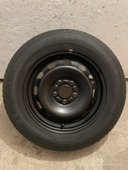 Atsarginis ratas  Tinka: Ford Focus, C-Max, Mondeo, Volvo S40, V50 ir kt.