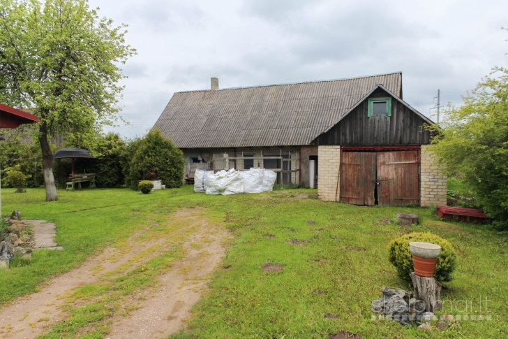 Parduodama sodyba Klaišių kaime (Akmenės raj)